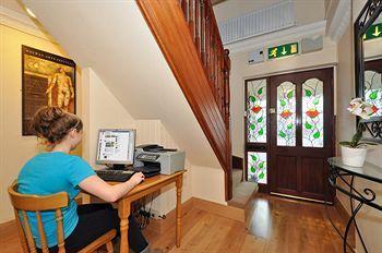 Amber Lodge Budget Accommodation 골웨이 외부 사진